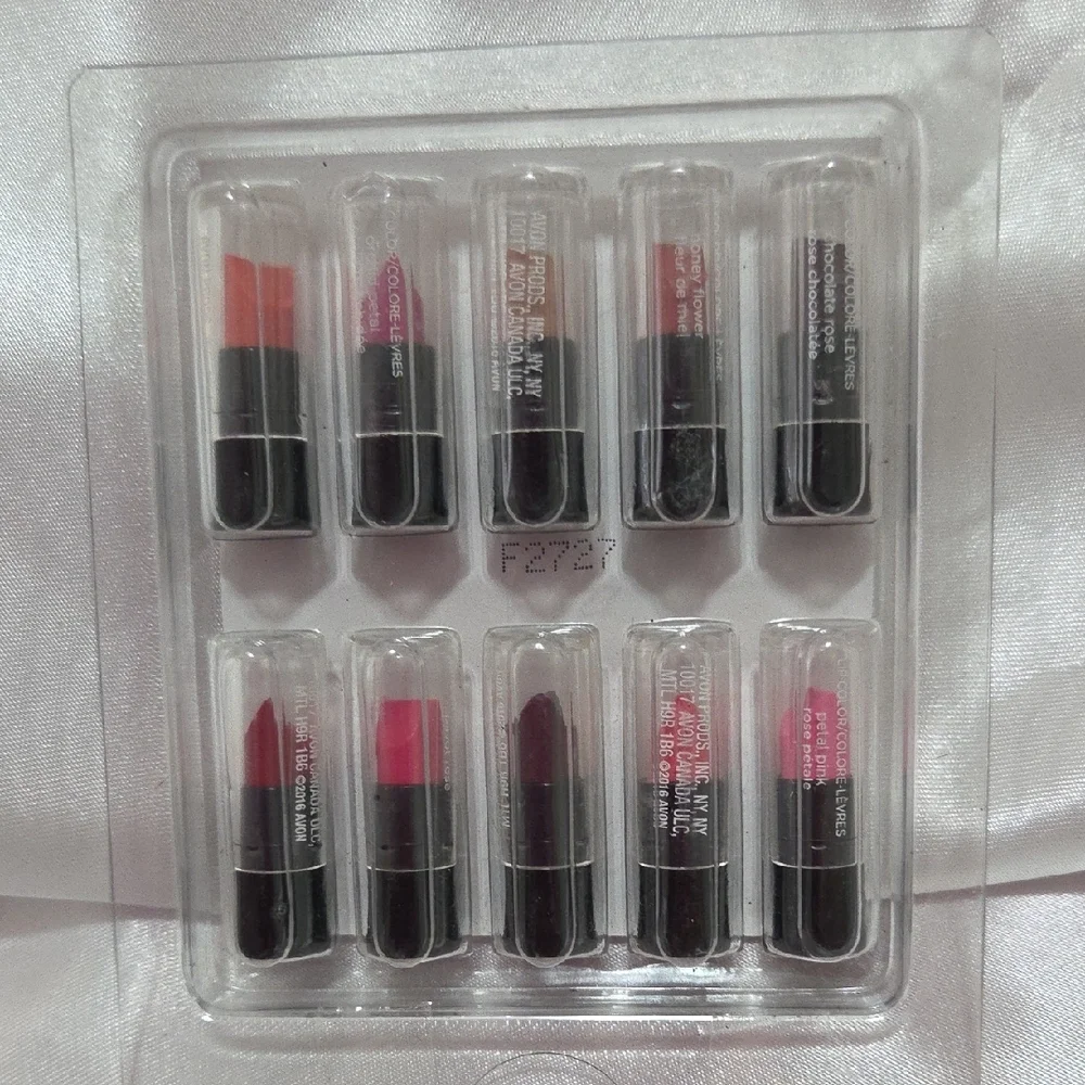 3 pkg of 10 Avon Travel Lipstick Collection - Bold Reds and Pinks
